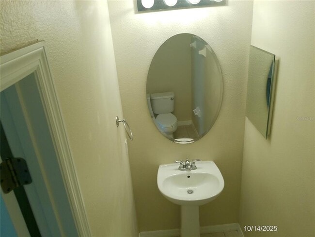 Building Photo - 6376 Sedgeford Dr