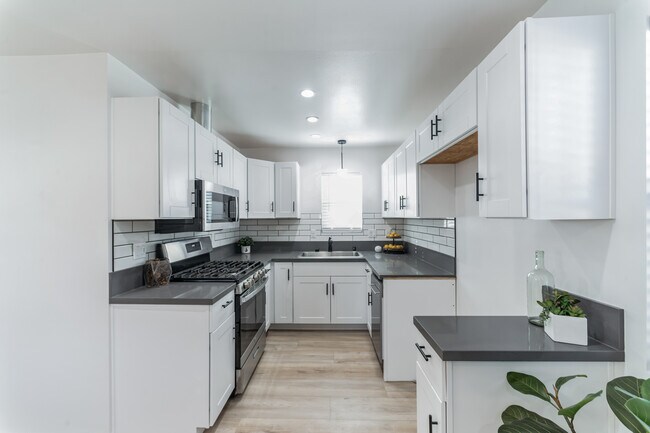 Foto del edificio - 341 Rogers Ln
