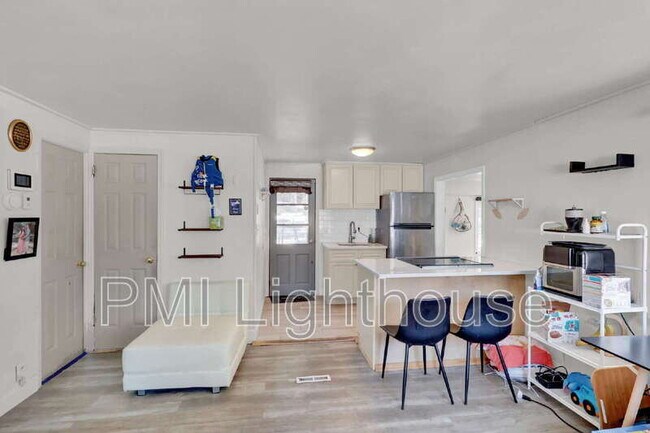 Foto del edificio - 117 Upton Dr