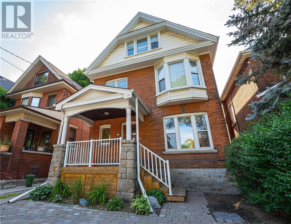Primary Photo - 102 Gladstone Ave