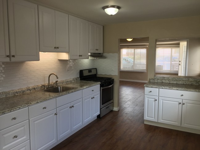 Building Photo - 4440 154th St