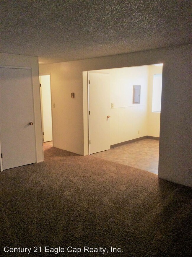 Foto del edificio - 611 12th St