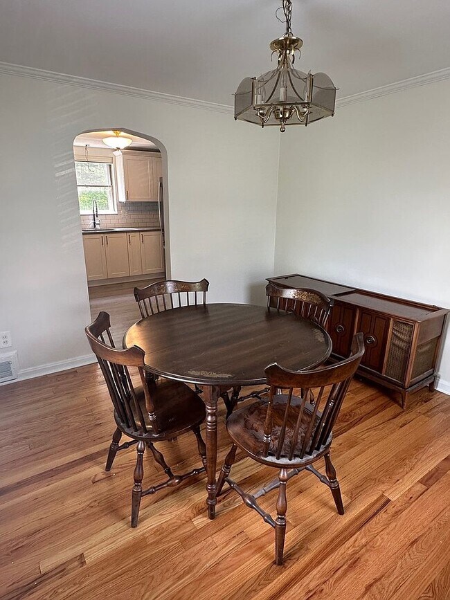 Foto del edificio - 24 Brace Rd