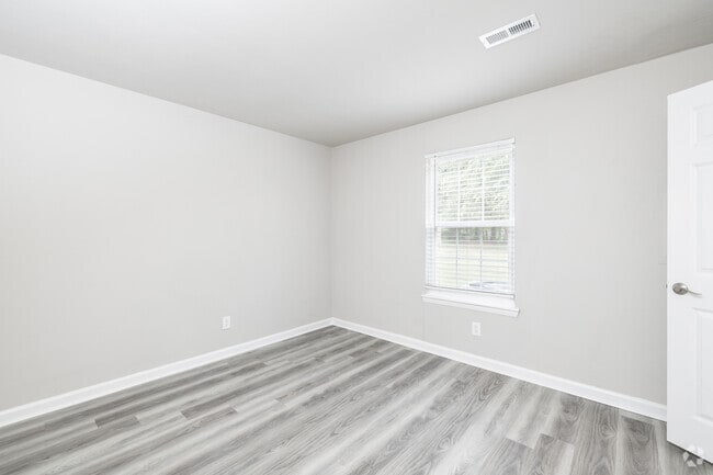 1BR, 1BA - 730SF - Bedroom - Kingsbridge