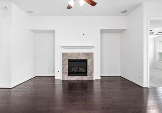 Building Photo - 9710 Autumn River Ln