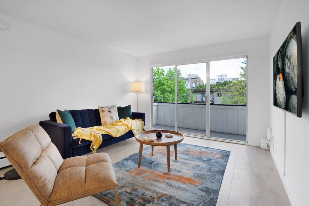 Photo principale - 2225 W 8th Ave