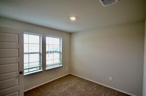 Building Photo - 1606 Bear Spring Dr