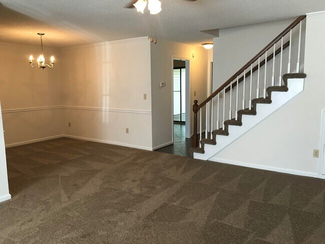 Foto del edificio - 4002 Ditmas Ct