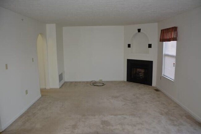 Foto del edificio - 137 mountain drive