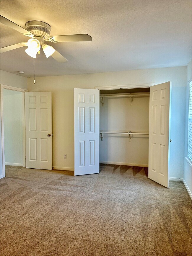 Building Photo - 14611 Thornbluff Ct