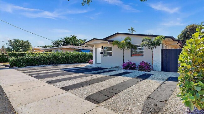 Foto del edificio - 3170 SW 25th Ter