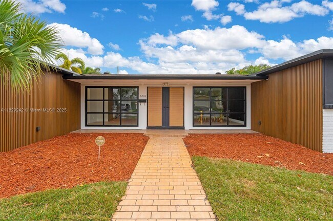 Foto del edificio - 5230 Tyler St