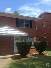Building Photo - 1642 Alexandria Dr