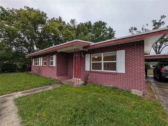 Foto del edificio - 208 Oakwood Dr