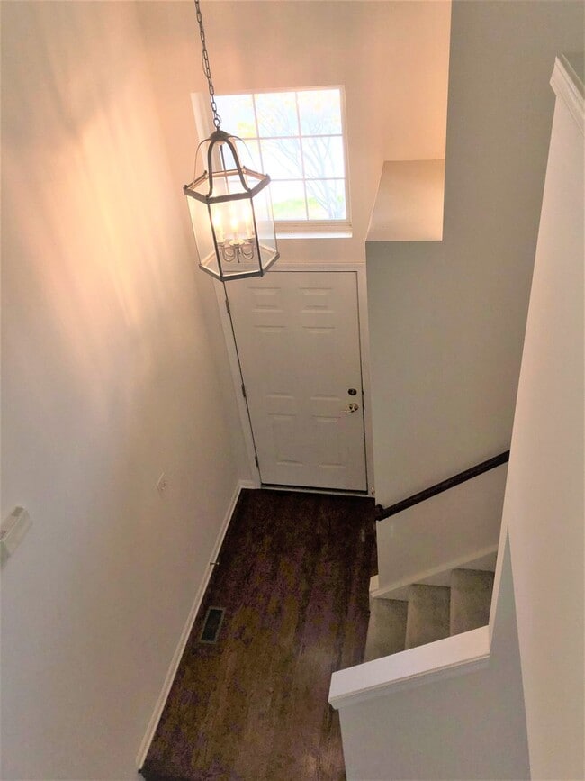 Building Photo - 1473 Yellowstone Dr