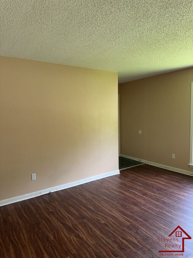 Foto del edificio - 4705 Metro Park Ln