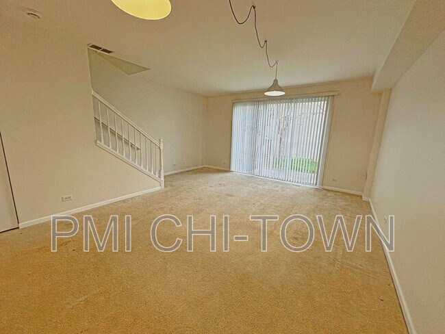 Foto del edificio - 2624 Carrolwood Rd