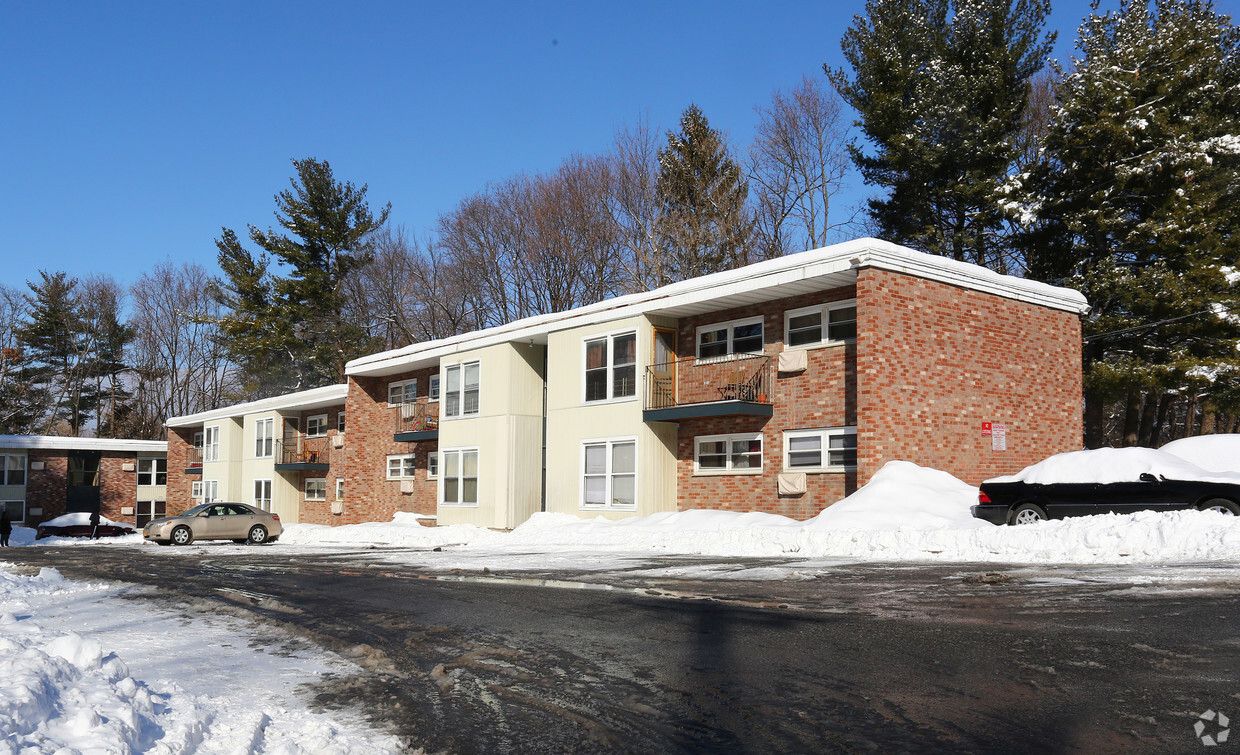 Primary Photo - Vassar Garden Apartments