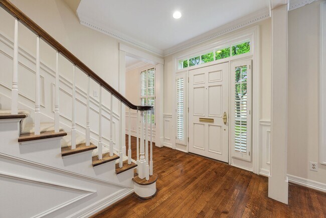 Foto del edificio - 3216 Rice Boulevard