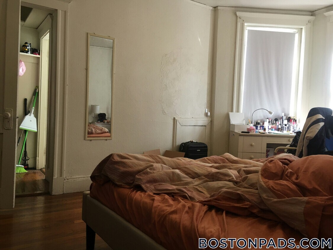 Foto principal - 1167 Boylston St