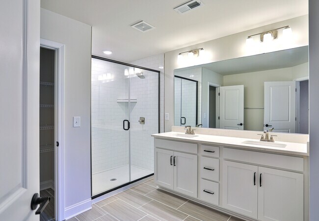 Foto del edificio - Cedar Ridge Townhomes