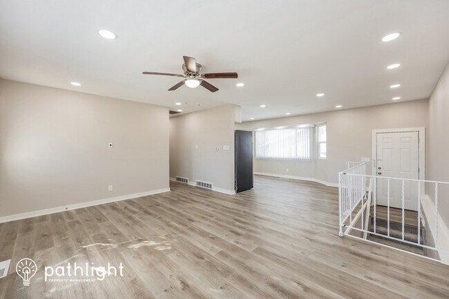 Building Photo - 906 Arrawanna Street, Colorado Springs, CO...