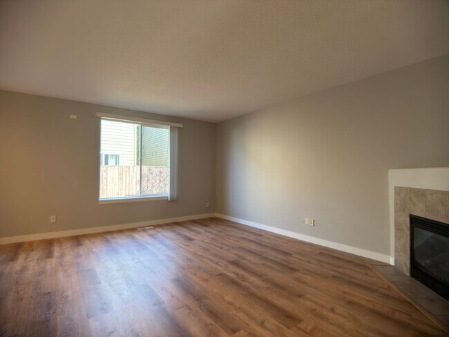 Foto del edificio - 3608 NE 42nd St