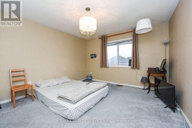 Building Photo - 16 Wilmont Ct