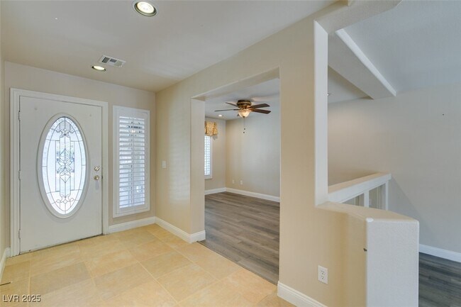 Foto del edificio - 6673 Octave Ave