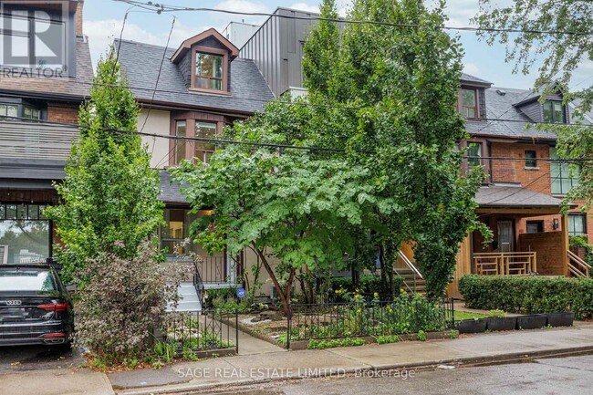 Building Photo - 310 Gladstone Ave