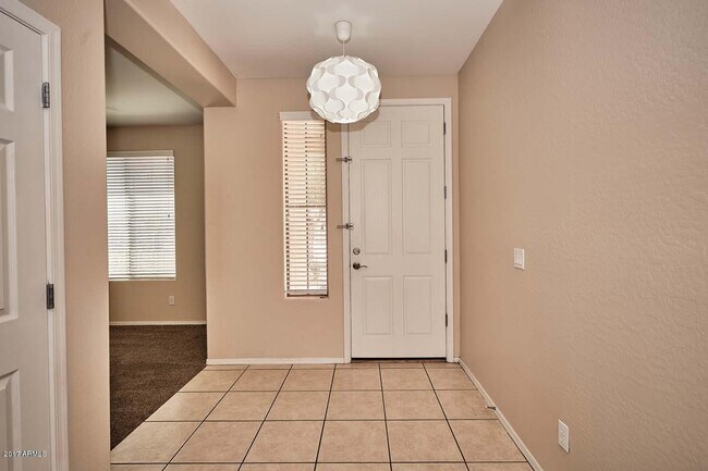 Foto del edificio - 8217 S 23rd Pl