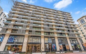 Building Photo - 925 H St NW