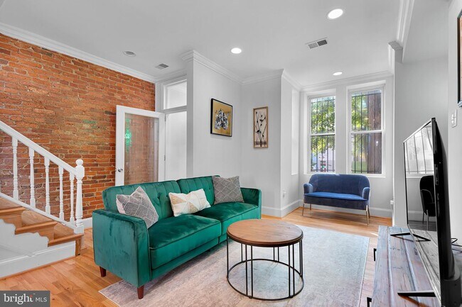 Foto del edificio - 1037 5th St NE