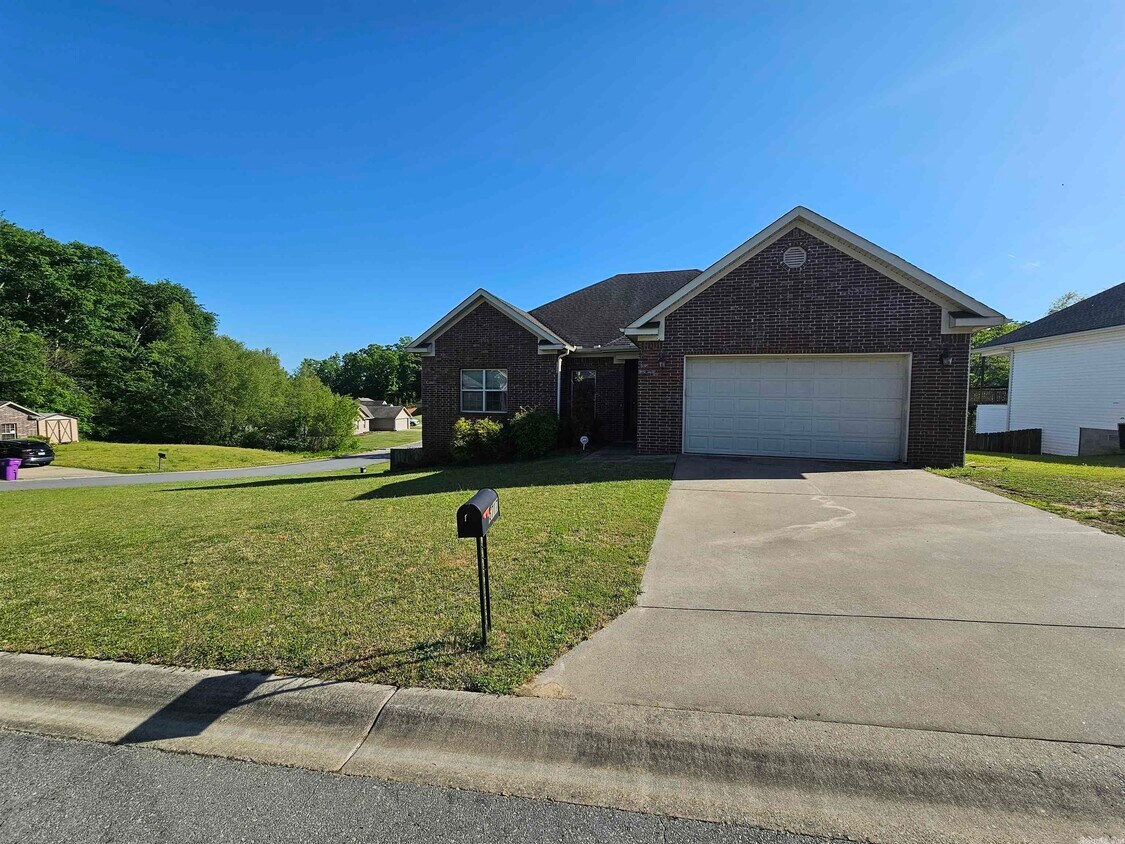 5717 John Hancock Dr, Benton, AR 72019 House for Rent in Benton, AR