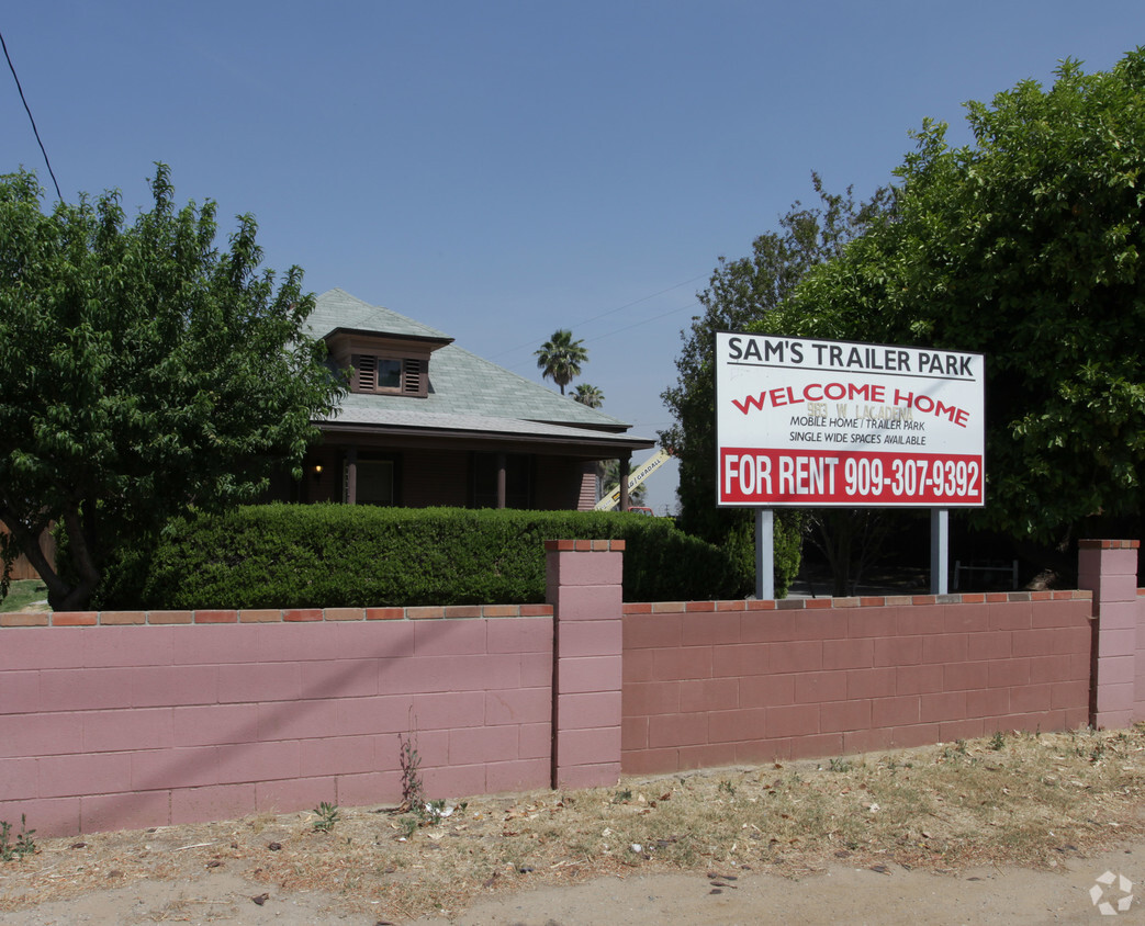 Building Photo - Hidden Oasis Mobile Home Park