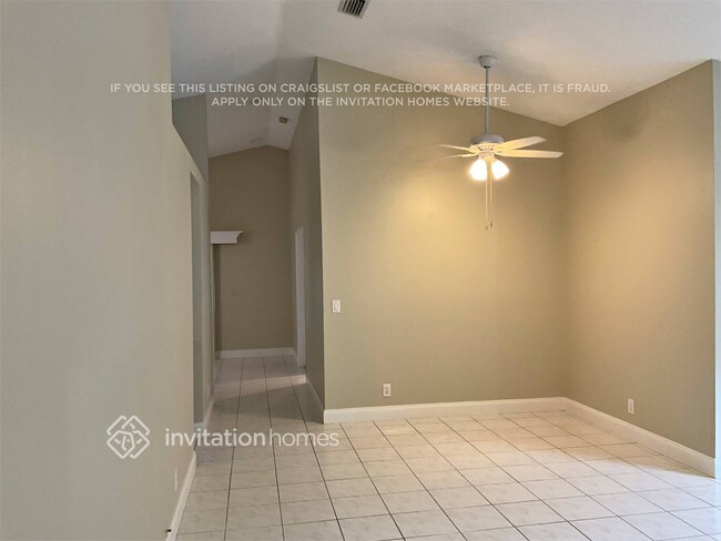 Building Photo - 12615 SW 7th Pl