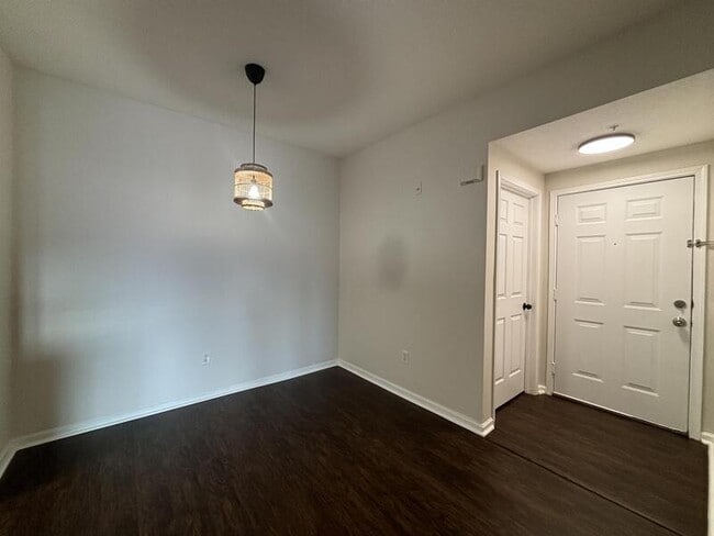 Photo - 14226 Fredricksburg Dr Apartment