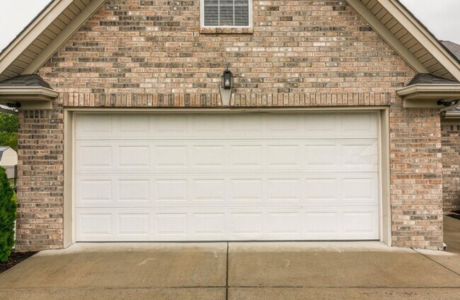 Foto del edificio - 1015 Monticello Pl