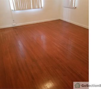 Foto del edificio - 1853 S Orange Dr