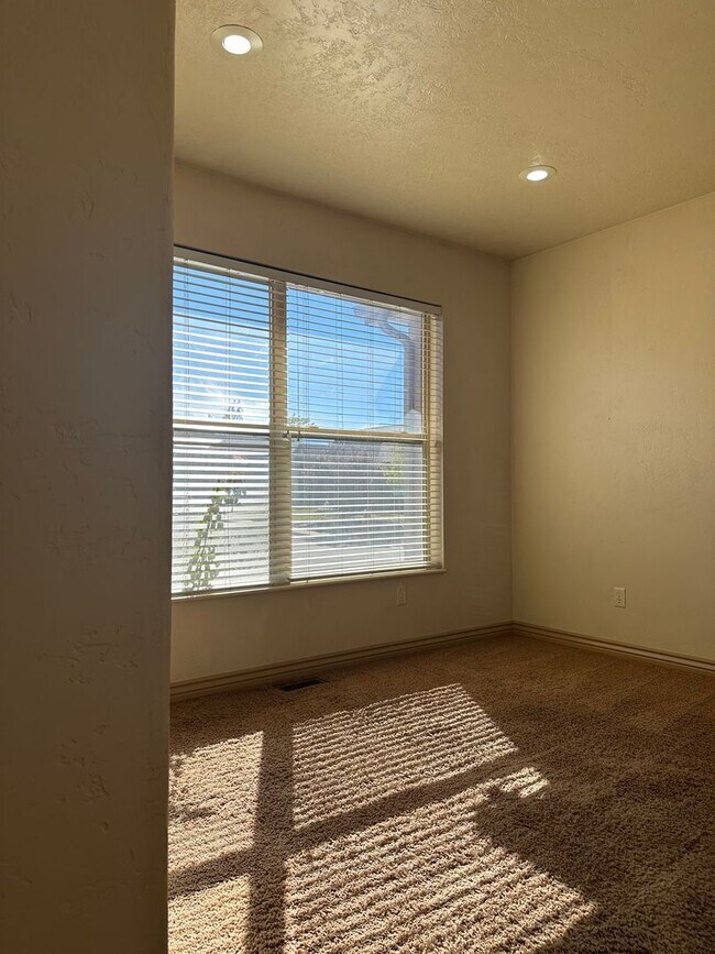 Foto del edificio - Single Family home for rent