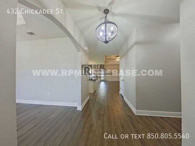 Foto del edificio - 432 Chickadee St