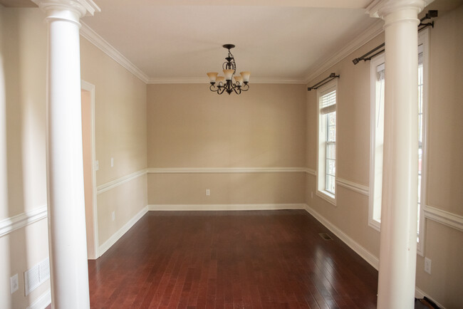 Building Photo - 5036 Blackstone Edge Dr