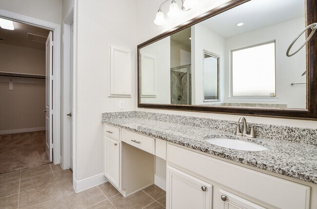 Foto del edificio - 25106 Sundance Park Ln
