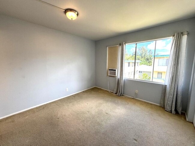 Building Photo - 46-232 Kahuhipa St #B204