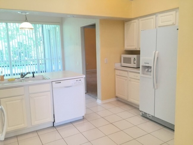 Foto del edificio - 585 Serenity Pl