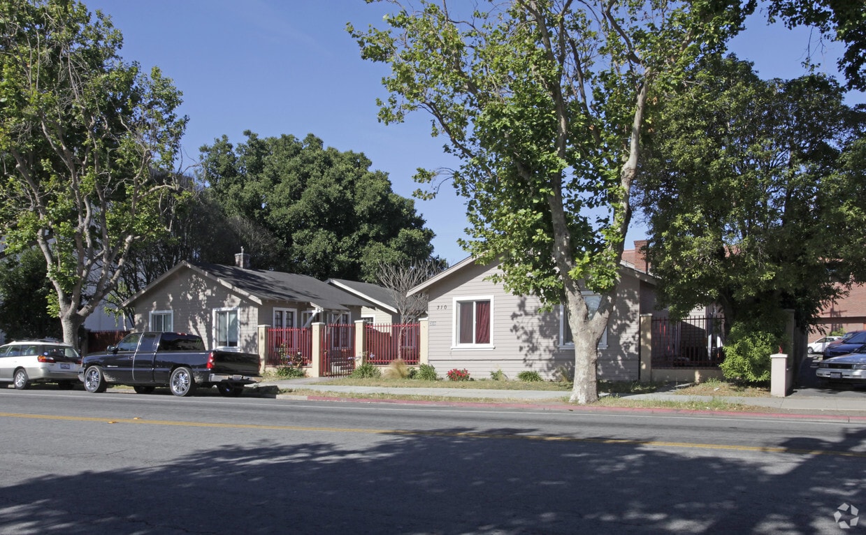 Primary Photo - 310-312 Pajaro St