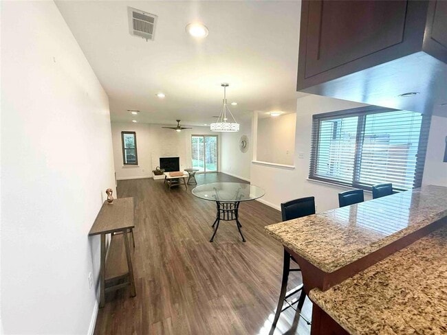 Building Photo - 5101 Ganymede Dr