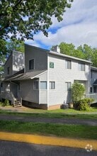 Building Photo - 403 Cypress Rd