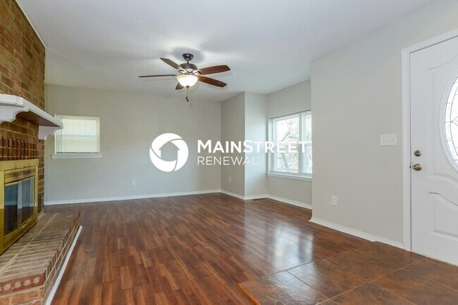 Foto del edificio - 5 Bedroom Pet-Friendly Home in OLATHE, KS ...