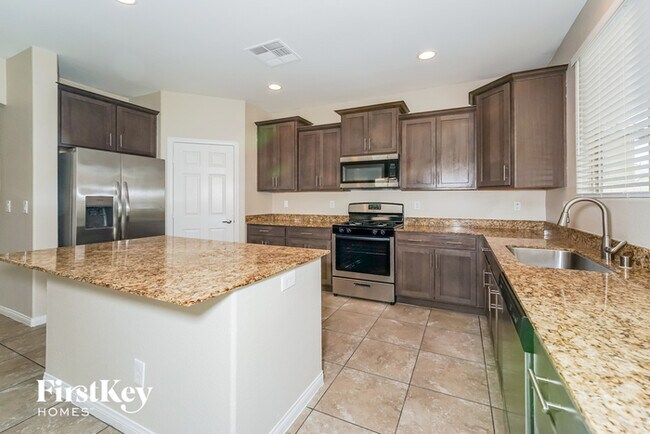Building Photo - 5717 Tideview St